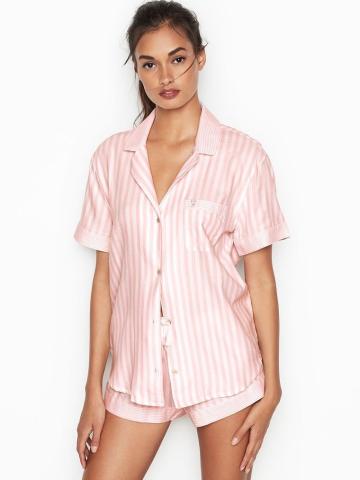 Εσύ τι φοράς μέσα στο σπίτι; Οι μεγαλύτερες τάσεις σε πιτζάμες και νυχτικά Εσύ τι φοράς μέσα στο σπίτι; Οι μεγαλύτερες τάσεις σε πιτζάμες και νυχτικά