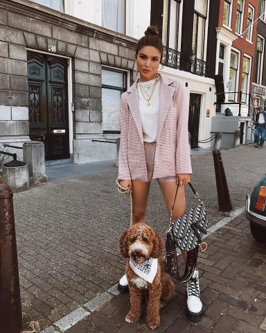 Street Style: Ροζ μέσα στον χειμώνα; Δες πώς θα το φορέσεις