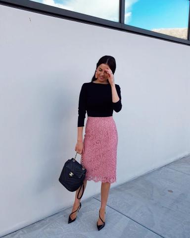 Street Style: Ροζ μέσα στον χειμώνα; Δες πώς θα το φορέσεις