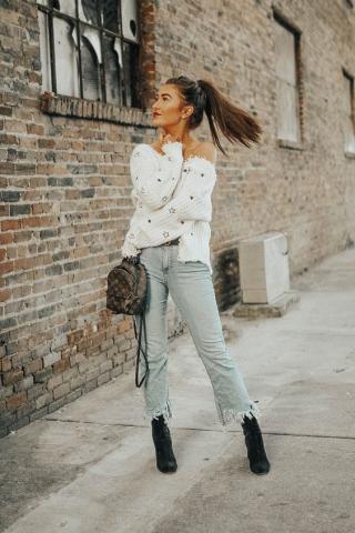 Shaggy πουλόβερ: Κι όμως, είναι μια από τις top τάσεις του χειμώνα