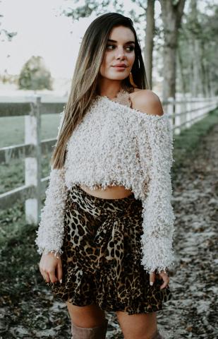 Shaggy πουλόβερ: Κι όμως, είναι μια από τις top τάσεις του χειμώνα