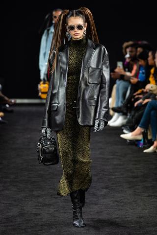 Η Kaia Gerber άφησε το στίγμα της στην πασαρέλα της Alexander Wang