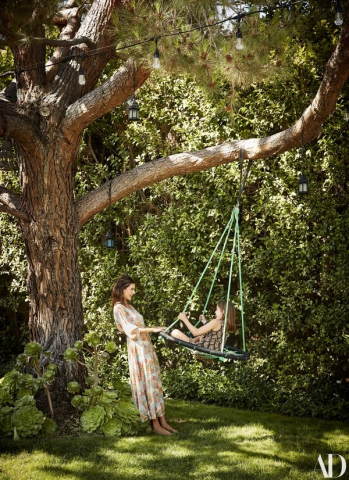 American dream! Αυτή είναι η παραθαλάσσια έπαυλη της Alessandra Ambrosio στη Santa Monica 