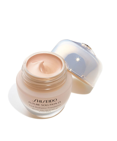 Αυτά είναι τα 12 καλύτερα make up της αγοράς (+5 tips για αψεγάδιαστο πρόσωπο)