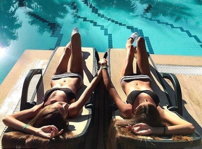 14χρονες δίδυμες κατέληξαν σε κώμα όταν σχολή modeling τις προέτρεψε να χάσουν περισσότερο βάρος 14χρονες δίδυμες κατέληξαν σε κώμα όταν σχολή modeling τις προέτρεψε να χάσουν περισσότερο βάρος