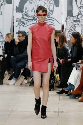 Δερμάτινο φόρεμα: 5 λόγοι που είναι το πιο must have φόρεμα του χειμώνα