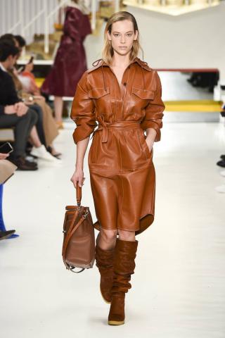 Δερμάτινο φόρεμα: 5 λόγοι που είναι το πιο must have φόρεμα του χειμώνα