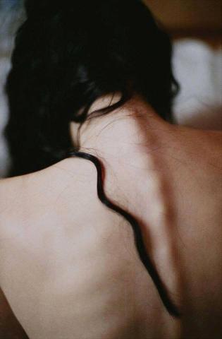 10 λήψεις που αποδεικνύουν πως η ομορφιά της γυναίκας δεν βρίσκεται στην τελειότητα