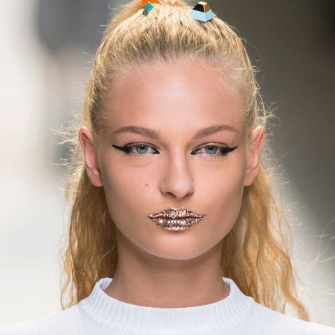 5 huge beauty trends που θα λατρέψεις όσο πέφτει η θερμοκρασία 5 huge beauty trends που θα λατρέψεις όσο πέφτει η θερμοκρασία