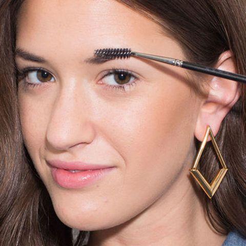 Δεν φαντάζεσαι ποιες ερωτήσεις ομορφιάς έκαναν οι περισσότερες γυναίκες στη Google το 2018