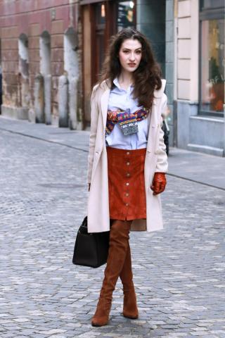 «Άσχημα πουλόβερ»: Γιατί όλες οι γυναίκες έχουν λατρέψει αυτή την τάση;