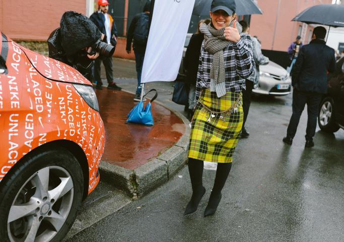 Street Style: Δεν φαντάζεσαι ποιο καρό ήρθε για να μείνει και το 2019