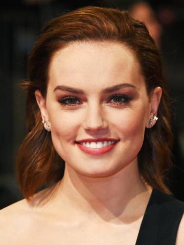 Αυτό είναι το κούρεμα που ταιριάζει σε όλες τις γυναίκες Αυτό είναι το κούρεμα που ταιριάζει σε όλες τις γυναίκες