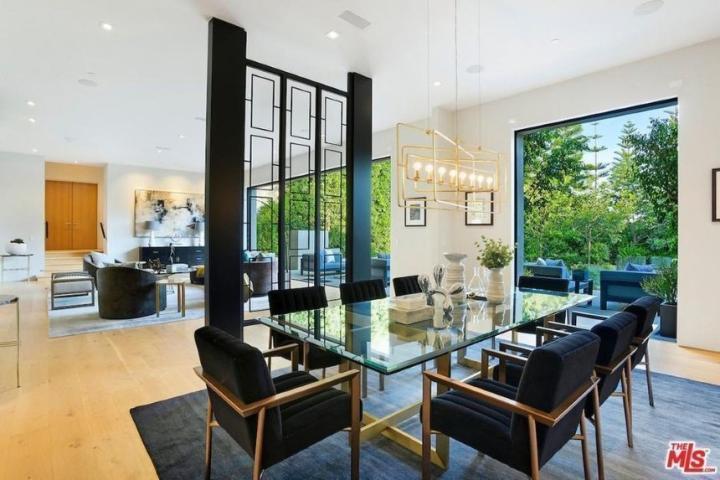 Η νέα έπαυλη της Kylie Jenner στο Beverly Hills είναι ωραιότερη και από αυτές των Kardashian Η νέα έπαυλη της Kylie Jenner στο Beverly Hills είναι ωραιότερη και από αυτές των Kardashian