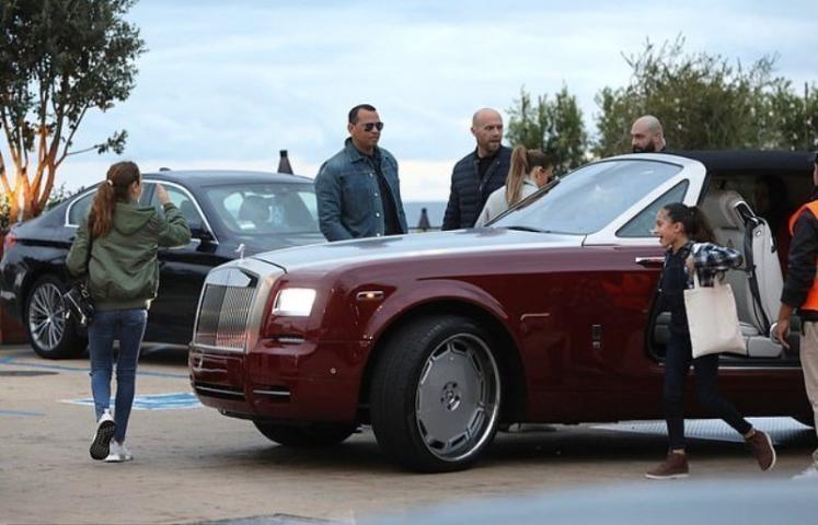 Η Jennifer Lopez και ο Alex Rodriguez σε δείπνο με τα παιδιά τους