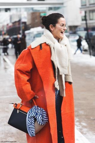 27 ιδέες για να φορέσεις το χοντρό κασκόλ σου με στιλ μέσα στο καταχείμωνο 27 ιδέες για να φορέσεις το χοντρό κασκόλ σου με στιλ μέσα στο καταχείμωνο