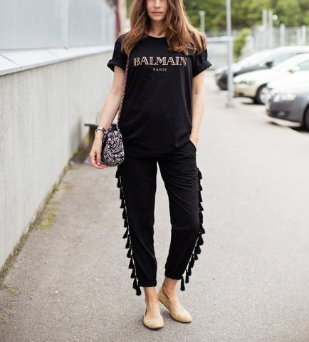 10 total black outfits για να δοκιμάσεις αυτό το καλοκαίρι