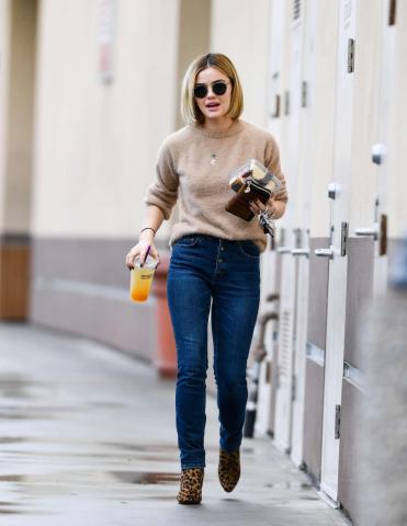 To denim trend που δεν θα θέλεις με τίποτα να παραλείψεις αυτή τη σεζόν