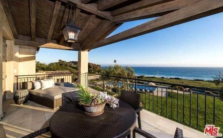 Lady Gaga: Ξενάγηση στο εντυπωσιακό «Gypsy Palace» της στο Μαλιμπού