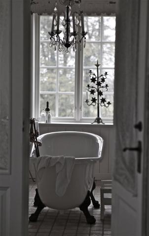 Μια vintage μπανιέρα θα κάνει τη διαφορά στο μπάνιο 