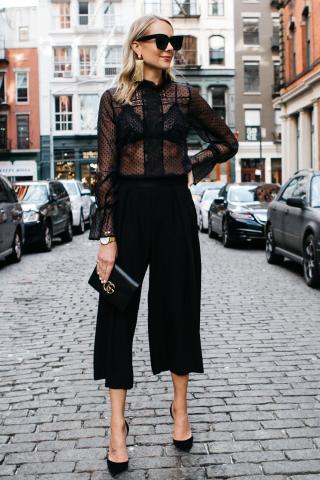 8 styling tips που πρέπει να προσέξουν οι γυναίκες με μικρό στήθος