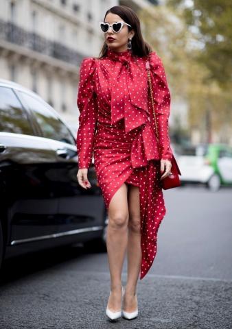 Αυτό είναι το φόρεμα που έχει γίνει viral και θα θέλεις να αποκτήσεις και εσύ ASAP