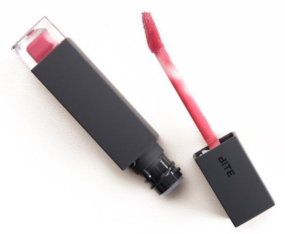 OMG! 4 προϊόντα για τα χείλη σου που θα τα διπλασιάσουν σε όγκο OMG! 4 προϊόντα για τα χείλη σου που θα τα διπλασιάσουν σε όγκο