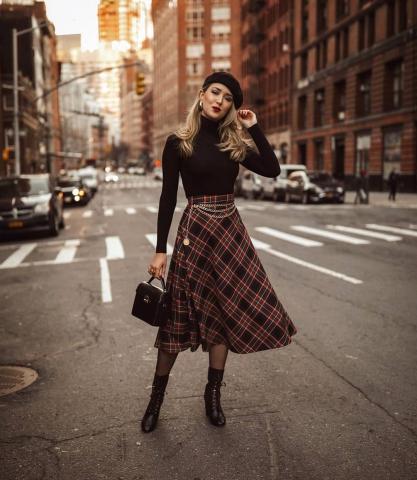 Δες πώς φοράνε το καφέ χρώμα οι πιο στιλάτες γυναίκες του instagram