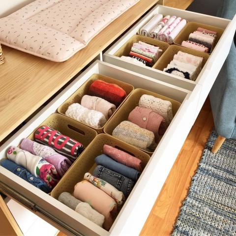 H Marie Kondo είναι η γκουρού της οργάνωσης και μας δείχνει 6 τρικς για να βάλουμε το σπίτι μας σε τάξη H Marie Kondo είναι η γκουρού της οργάνωσης και μας δείχνει 6 τρικς για να βάλουμε το σπίτι μας σε τάξη