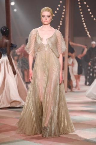 Dior: Μια μαγική πασαρέλα τσίρκο 