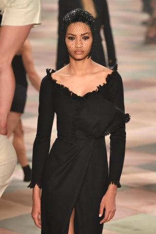 Dior: Μια μαγική πασαρέλα τσίρκο 