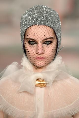 Dior: Μια μαγική πασαρέλα τσίρκο 