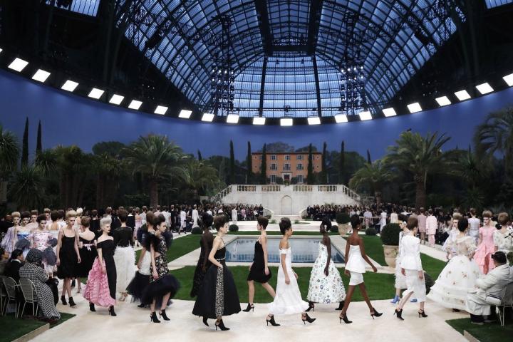 Φαντασμαγορικό show Chanel αλλά ο Karl Lagerfeld απουσίασε ξαφνικά - Τι συνέβη;