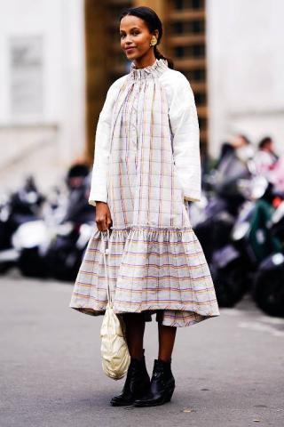 Ugly dress: Κι όμως, αποτελεί μια από τις viral τάσεις του Ιανουαρίου