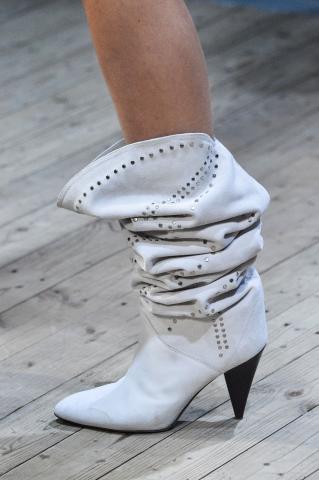 Η μεγάλη επιστροφή των 80's: 10 outfits που θα θέλεις να φοράς συνέχεια μέσα στο 2019