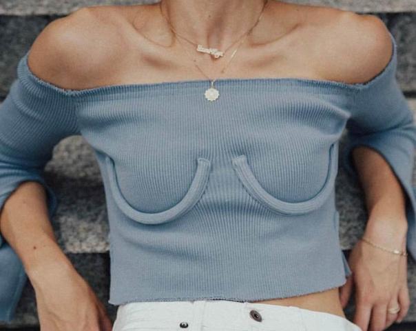  5 προϊόντα που πρέπει να προσθέσεις στην καθημερινή σου περιποίηση και αφορούν το στήθος