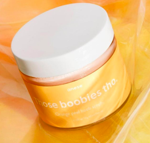  5 προϊόντα που πρέπει να προσθέσεις στην καθημερινή σου περιποίηση και αφορούν το στήθος