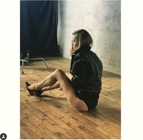 Eva Herzigova: Στα 45 της κάνει μια «διαφορετική» φωτογράφιση και μιλάει για το #metoo