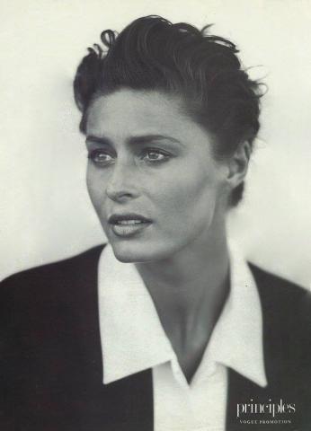 Nastasia Urbano: Η ιστορία του μοντέλου της Vogue που είναι πλέον άστεγη συγκλονίζει