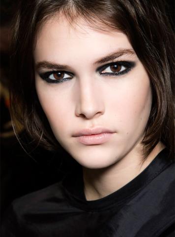 Δες ποιο ρουζ πρέπει να φορέσεις βάση του χρώματος της επιδερμίδας σου Δες ποιο ρουζ πρέπει να φορέσεις βάση του χρώματος της επιδερμίδας σου