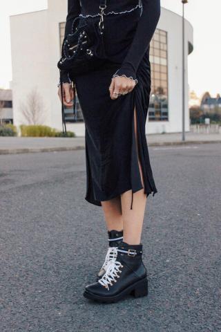 Χαμός στα social media με τα chunky boots που επέστρεψαν δυναμικά