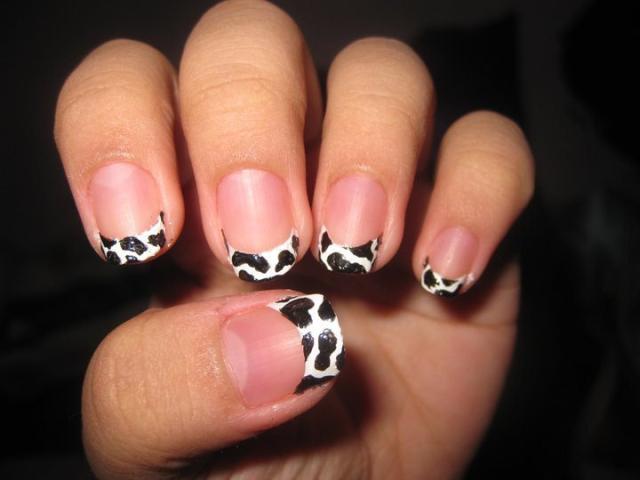 Για ποιο λόγο γίνεται χαμός στα social media με τα cow nails;