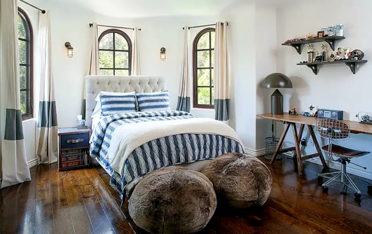 H Reese Witherspoon αποχωρίστηκε τη vintage αισθητικής μονοκατοικία της στο Los Angeles για 9 εκατομμύρια ευρώ 