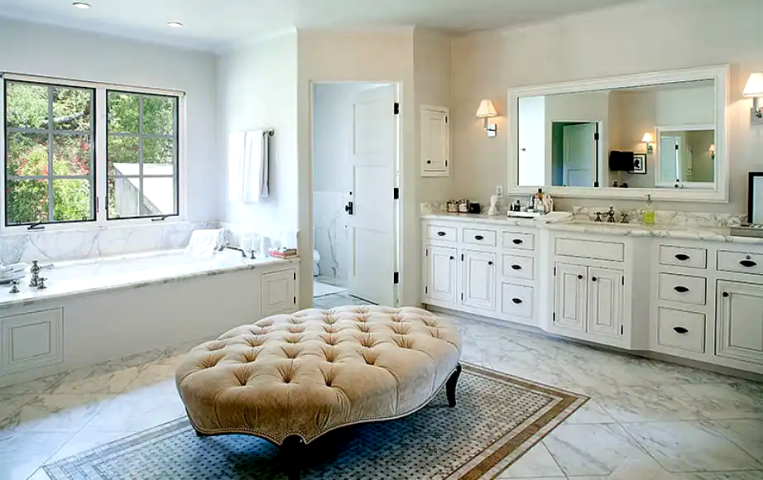 H Reese Witherspoon αποχωρίστηκε τη vintage αισθητικής μονοκατοικία της στο Los Angeles για 9 εκατομμύρια ευρώ 