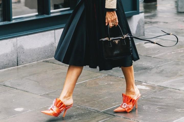 Οι πιο hot τάσεις στα παπούτσια που θα φορέσεις σε λιγότερο από έναν μήνα