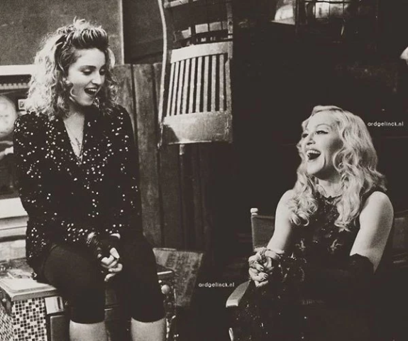 Οι stars φωτογραφίζονται με τον νεότερο εαυτό τους και το αποτέλεσμα… δεν το χορταίνεις Οι stars φωτογραφίζονται με τον νεότερο εαυτό τους και το αποτέλεσμα… δεν το χορταίνεις