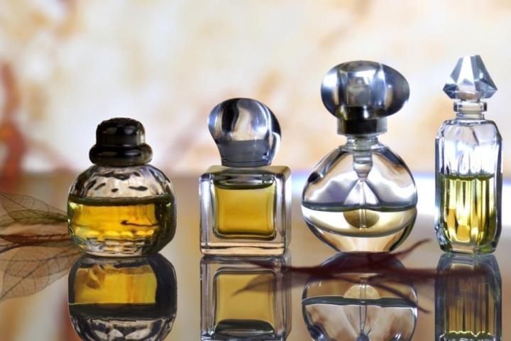 Αυτά είναι τα 15 πιο δημοφιλή ανοιξιάτικα αρώματα που μπορείς να φοράς από τώρα Αυτά είναι τα 15 πιο δημοφιλή ανοιξιάτικα αρώματα που μπορείς να φοράς από τώρα