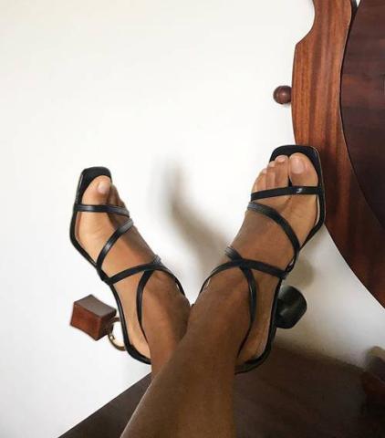 Street Fashion: 5 huge trends στα παπούτσια που πρέπει να μάθεις επειγόντως! Street Fashion: 5 huge trends στα παπούτσια που πρέπει να μάθεις επειγόντως!