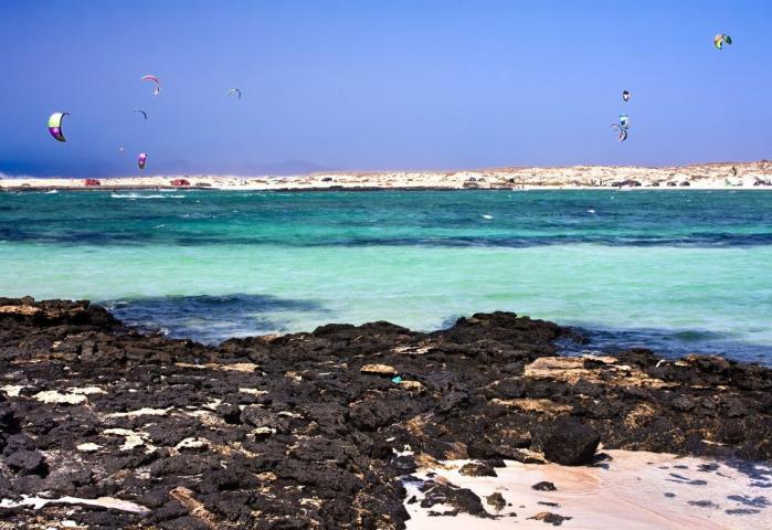 Οι πιο hot ευρωπαϊκοί καλοκαιρινοί προορισμοί του 2019 μόλις ανακοινώθηκαν και είναι υπέροχοι Οι πιο hot ευρωπαϊκοί καλοκαιρινοί προορισμοί του 2019 μόλις ανακοινώθηκαν και είναι υπέροχοι