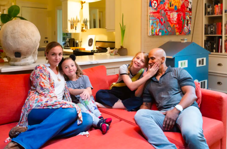 Αυτό το υπέροχο χρωματιστό σπίτι στον Καναδά το θες ή έστω κομμάτια του Αυτό το υπέροχο χρωματιστό σπίτι στον Καναδά το θες ή έστω κομμάτια του